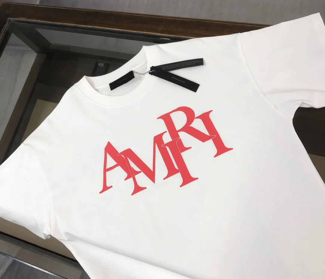 C🌟Amiri 26ss counter Same Style round neck short-sleeved T-shirt ~ Customized suede foam embossed logo craft on the chest! Specially available in custom fabrics! Thick plate three-dimensional! The thicker clothes make the overall breathable and soft texture more prominent, and the full cotton texture makes it extremely comfortable. A must-have item for Premium people, complete with original accessories and accessories! Same Style for men and women! Color: Black White Mint Green Size: XS S M L (larger version! Please state your height and weight when placing an order!)
